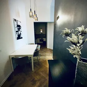 Wenceslas Square Apart-hotel